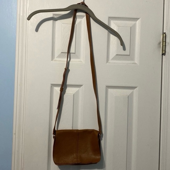 BTB  small brown Genuine  leather crossbody EUC - Picture 2 of 9